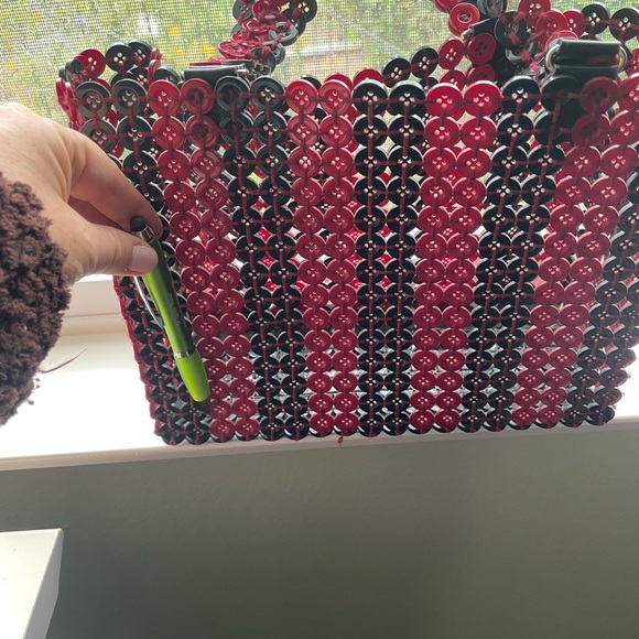 Button bag! Made entirely of red and black buttons. ❤️🖤 - Picture 3 of 3